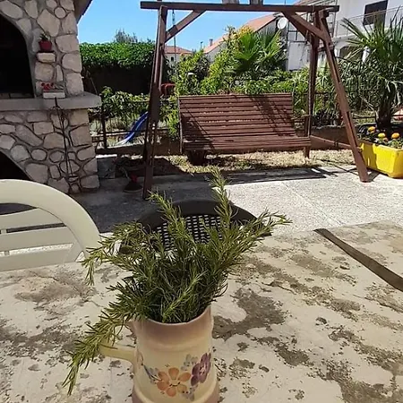 Zvjezdana Apartment Pirovac
