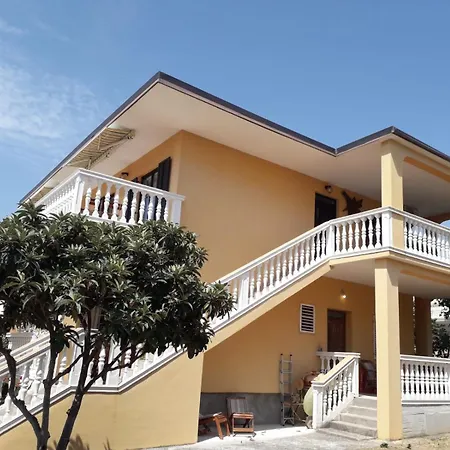 Zvjezdana Appartement Pirovac