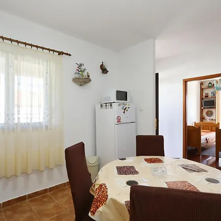 Zvjezdana Appartement Pirovac